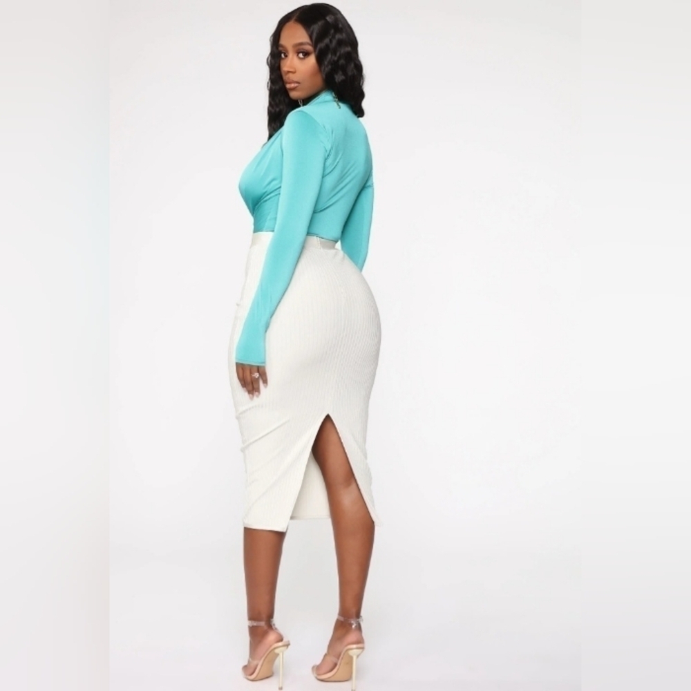 Fashion Nova- Out All Night Satin Bodysuit- W Sz Small - Picture 5 of 9